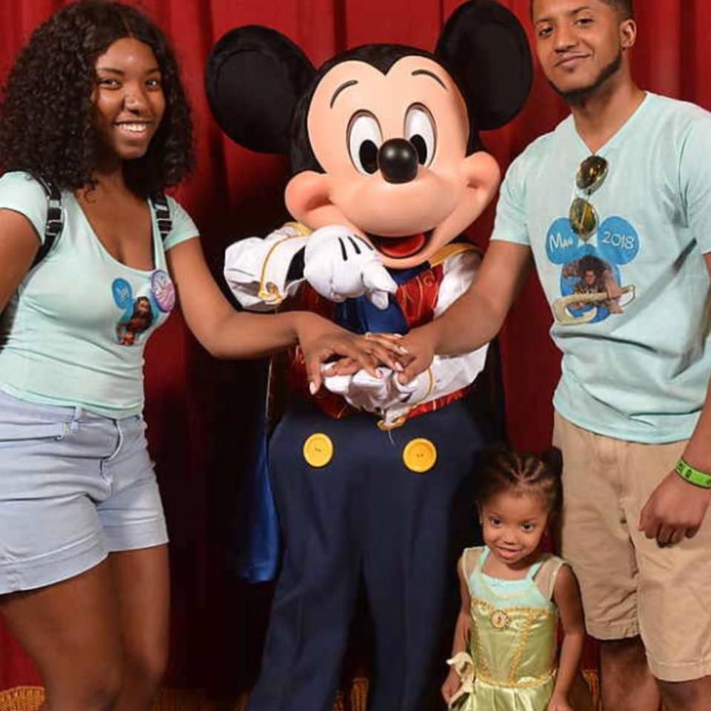 Meet your Posher, Joyy